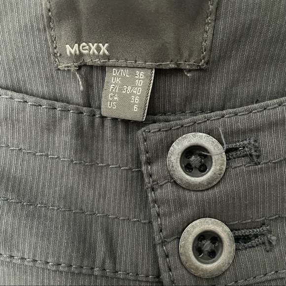 Mexx flare soft active wear cargo pant size 6 similar to the lulule studio pant - Picture 3 of 4